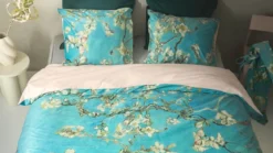 Beddinghouse x Van Gogh Museum Beddinghouse Almond Blossom de Velours dekbedovertrek