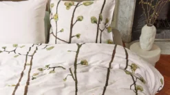 Beddinghouse x Van Gogh Museum Beddinghouse Plum Blossoms dekbedovertrek