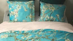 Beddinghouse x Van Gogh Museum Beddinghouse Almond Blossom de Velours dekbedovertrek