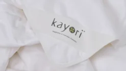 Kayori Ubashi bamboe zomerdekbed