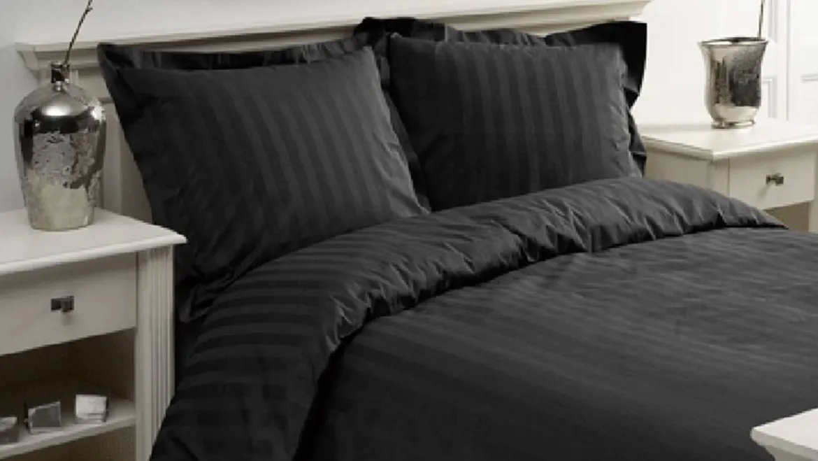 Papillon Uni Satin dekbedovertrek