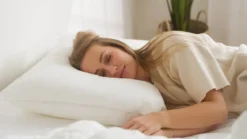 Snoozing Swiss Dreams synthetisch medium hoofdkussen