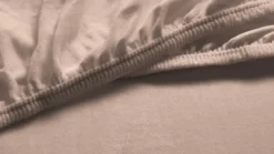 Snoozing velours hoeslaken