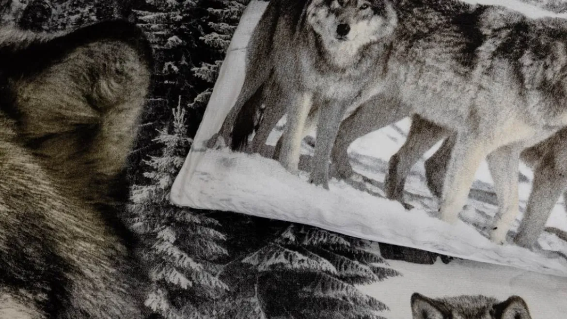 Snoozing Wolf flanel dekbedovertrek