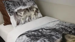 Snoozing Wolf flanel dekbedovertrek