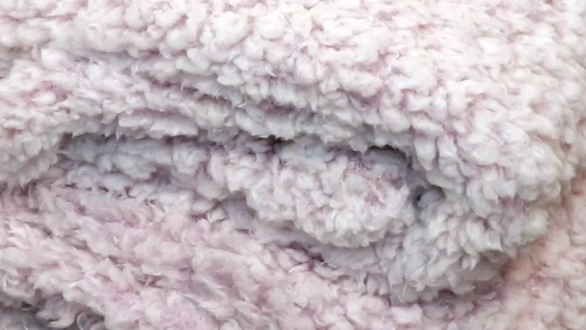 Unique Living Knut fleece plaid