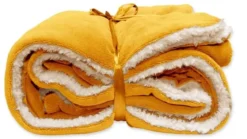 Unique Living Lars fleece plaid