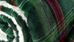 Unique Living Larsson fleece plaid