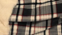 Unique Living Larsson fleece plaid