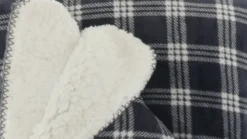 Unique Living Teo fleece plaid